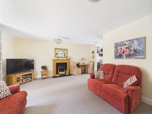 Lounge- click for photo gallery